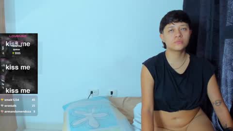 Violet and Casper online show from December 10, 2024, 12:27 pm