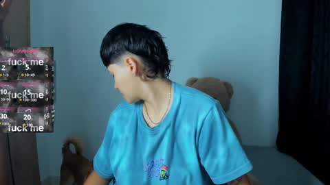 Violet and Casper online show from December 14, 2024, 9:40 am