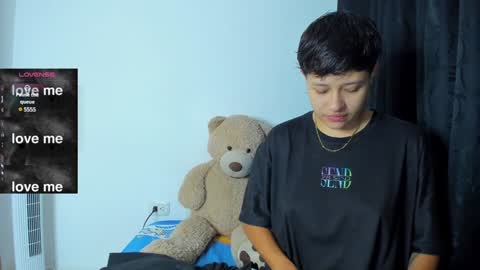 Violet and Casper online show from December 21, 2024, 10:28 am