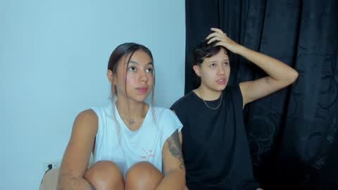 Violet and Casper online show from January 9, 2025, 9:48 am