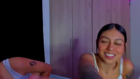 Violet and Casper online show from February 19, 2025, 10:42 pm