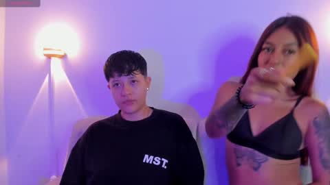 Violet and Casper online show from October 3, 2025, 6:21 am