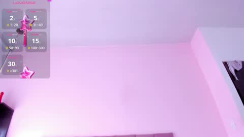 Snapshot of violet_myerrs chatting on October 29, 2025, 1:13 pm violet online show from October 29, 2025, 1:13 pm