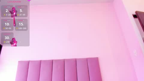 Snapshot of violet_myerrs chatting on October 30, 2025, 2:51 pm violet online show from October 30, 2025, 2:51 pm