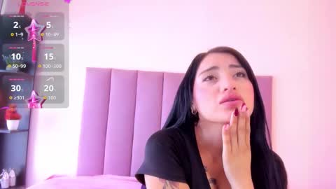 Snapshot of violet_myerrs chatting on November 27, 2025, 1:57 pm violet online show from November 27, 2025, 1:57 pm