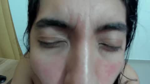 violet online show from December 15, 2025, 2:32 pm