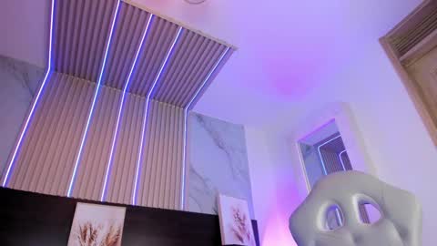 Violeta online show from February 22, 2025, 5:46 pm