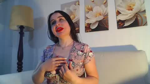 violet_tay1 online show from November 20, 2025, 10:48 am