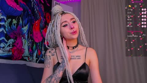 Violet online show from January 3, 2025, 6:01 am