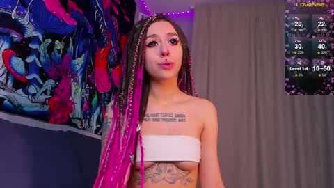 Violet online show from February 15, 2025, 5:07 pm