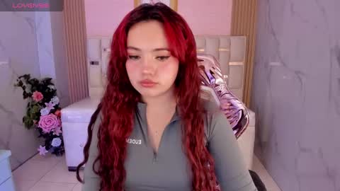 Snapshot of violeta_sub chatting on February 22, 2025, 1:46 pm IG violeta sub online show from February 22, 2025, 1:46 pm