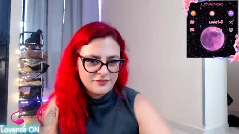 Snapshot of violetabitch chatting on January 26, 2025, 5:55 pm Violetta Morningstar online show from January 26, 2025, 5:55 pm