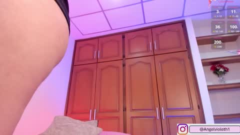 Snapshot of violeth_evans chatting on September 12, 2025, 8:58 am Violeth online show from September 12, 2025, 8:58 am