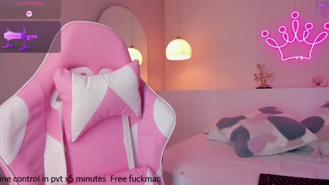 Violeth Hill online show from January 13, 2025, 11:27 pm