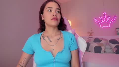 Violeth Hill online show from January 24, 2025, 8:22 pm