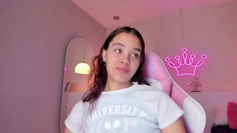 Violeth Hill online show from March 5, 2025, 8:10 pm