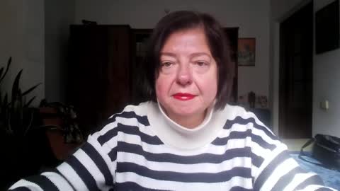 Snapshot of violetpulse chatting on October 8, 2025, 8:01 am violetpulse online show from October 8, 2025, 8:01 am