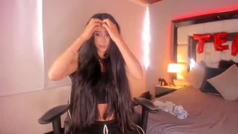 Snapshot of violetskinny chatting on March 10, 2025, 7:07 pm violetskinny online show from March 10, 2025, 7:07 pm
