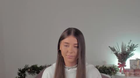 violetta_finch online show from January 6, 2025, 8:14 am