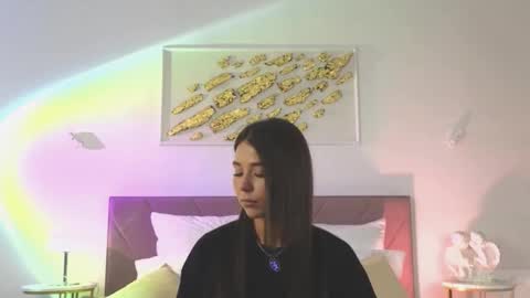 Snapshot of violetta_finch chatting on November 23, 2025, 12:49 pm violetta_finch online show from November 23, 2025, 12:49 pm