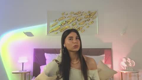 Snapshot of violetta_finch chatting on November 28, 2025, 10:29 am violetta_finch online show from November 28, 2025, 10:29 am