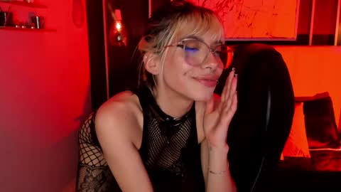 Violetta nur online show from January 16, 2025, 9:05 am