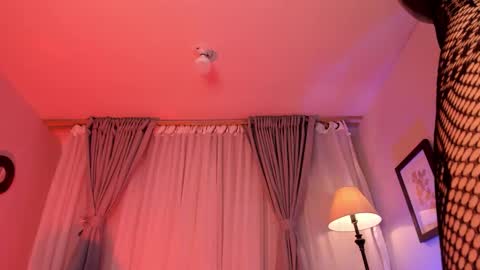 Violetta nur online show from October 10, 2025, 12:53 am