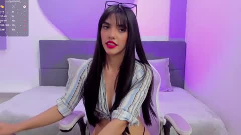 Snapshot of violetta_skinny chatting on September 20, 2025, 10:27 am violetta online show from September 20, 2025, 10:27 am