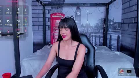 Snapshot of violetta_skinny chatting on November 13, 2025, 10:14 am violetta online show from November 13, 2025, 10:14 am