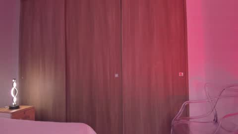 Snapshot of violetta_swift_ chatting on December 20, 2024, 5:04 am violetta independent model online show from December 20, 2024, 5:04 am