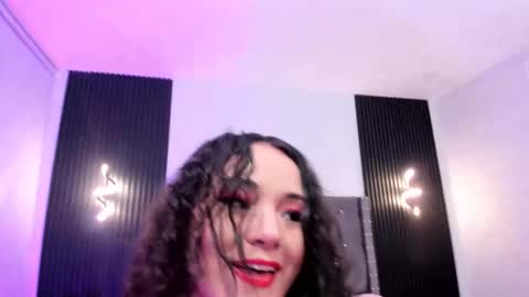 Violetta  online show from November 25, 2025, 3:17 am