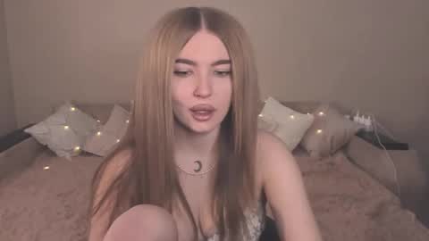 Snapshot of violettaotis chatting on February 3, 2025, 10:25 am ViolettaOtis online show from February 3, 2025, 10:25 am