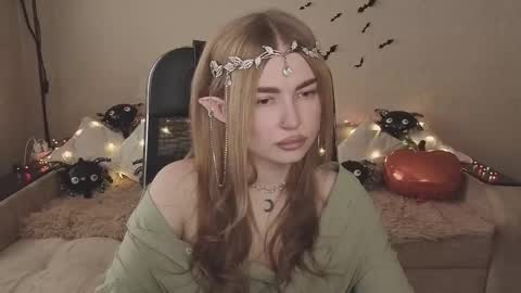 Snapshot of violettaotis chatting on October 30, 2025, 10:49 am ViolettaOtis online show from October 30, 2025, 10:49 am