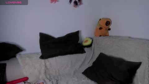 Violette  online show from October 20, 2025, 10:43 pm