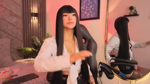 Snapshot of viollettebylyly chatting on October 30, 2025, 12:17 pm viollettebylyly online show from October 30, 2025, 12:17 pm