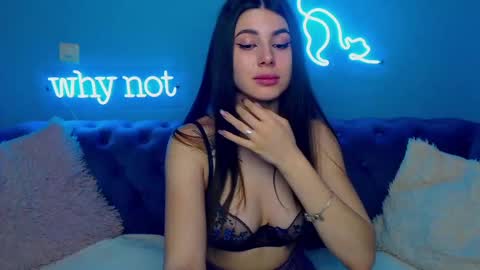 Snapshot of viollinalv chatting on January 13, 2025, 8:47 am viollinalv online show from January 13, 2025, 8:47 am