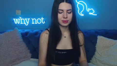 Snapshot of viollinalv chatting on January 14, 2025, 5:40 am viollinalv online show from January 14, 2025, 5:40 am