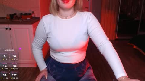 Snapshot of vip_juicy chatting on September 26, 2025, 4:00 pm VelvettTime online show from September 26, 2025, 4:00 pm