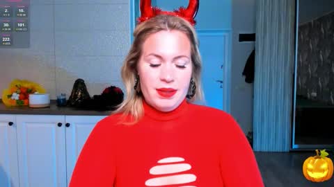 Snapshot of vip_juicy chatting on November 1, 2025, 8:16 am VelvettTime online show from November 1, 2025, 8:16 am