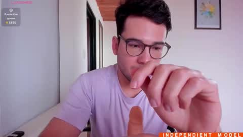 Vito Ferrer online show from October 26, 2025, 12:22 pm