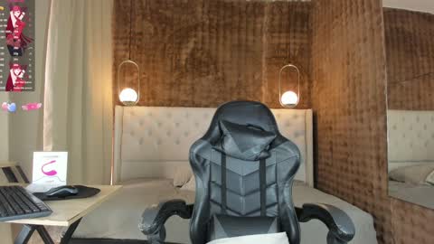 VittaaaPlease help me with your thumbs up its important  online show from January 13, 2025, 1:17 pm