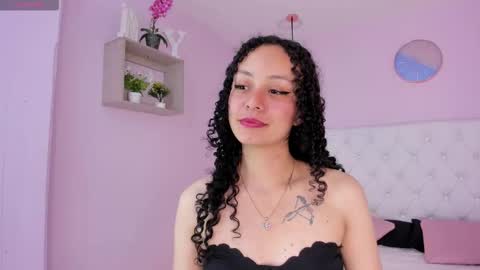 Snapshot of vivi_gh1 chatting on November 19, 2025, 3:28 am Vivi online show from November 19, 2025, 3:28 am