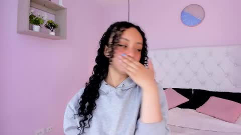 Snapshot of vivi_gh1 chatting on November 21, 2025, 4:00 am Vivi online show from November 21, 2025, 4:00 am