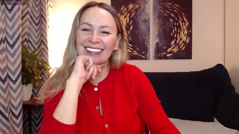 Snapshot of vivian_soul chatting on December 2, 2025, 4:35 pm Vivian online show from December 2, 2025, 4:35 pm