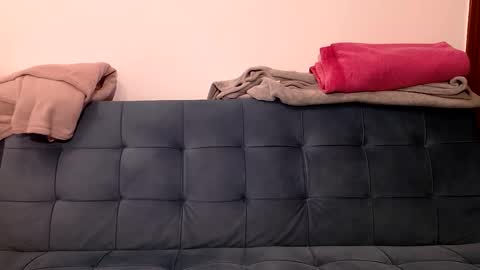 Viv online show from February 13, 2025, 8:24 pm