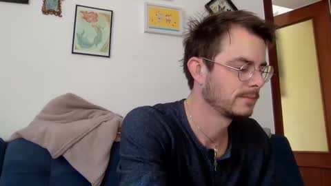 Viv online show from February 26, 2025, 9:21 am