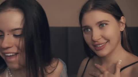 Nelly and Mari online show from March 1, 2025, 9:18 am