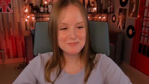 Vivien online show from December 24, 2024, 4:40 pm