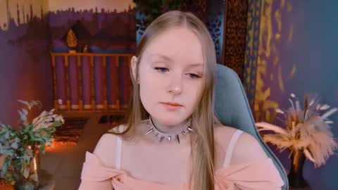 Vivien online show from September 11, 2025, 9:09 am