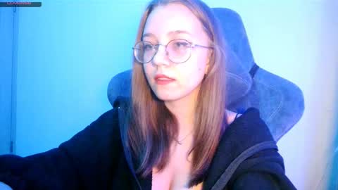 Snapshot of vivivivikkie chatting on November 14, 2025, 10:07 pm vivivivikkie online show from November 14, 2025, 10:07 pm